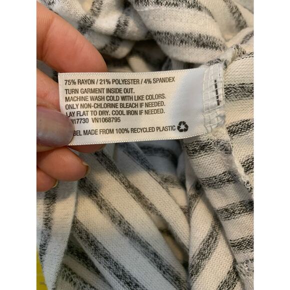A new day white gray striped long sleeves crew neck top size XS - Picture 5 of 10